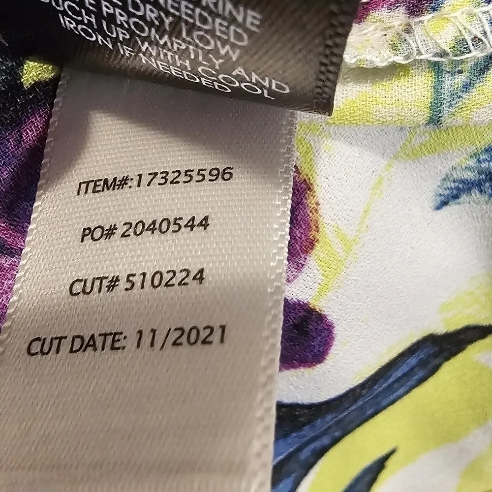Torrid top size 1 - Picture 8 of 15